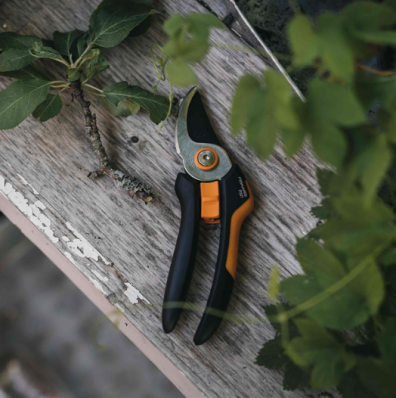 Плоскостной секатор Fiskars Solid™ P121 (1057160), фото 4