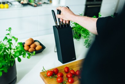 Кухонный нож Fiskars Edge для овощей 8 см Black 1003091, фото 5