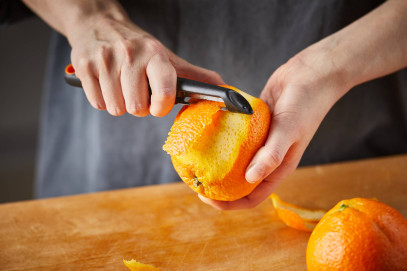 Овощечистка Fiskars Functional Form с подвижным лезвием Черная 1014419, фото 7